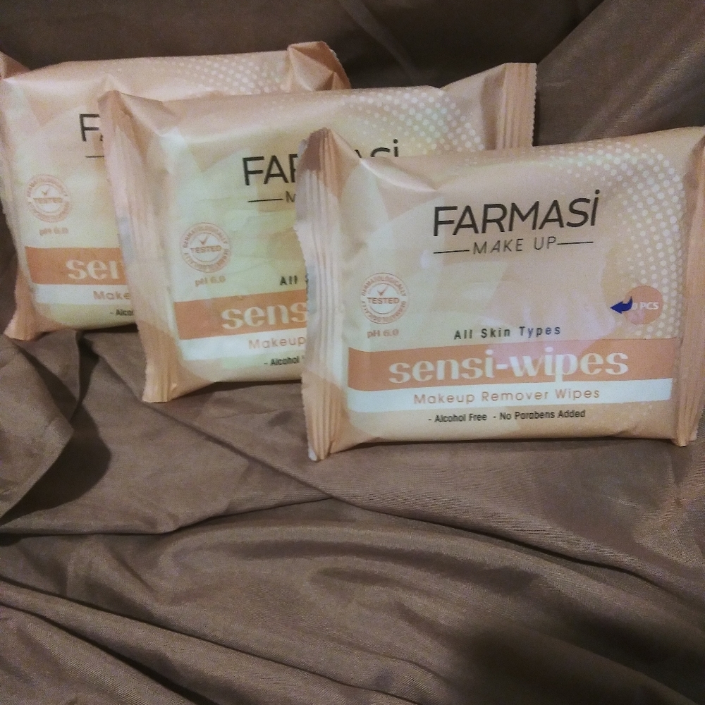 Make up wipes
